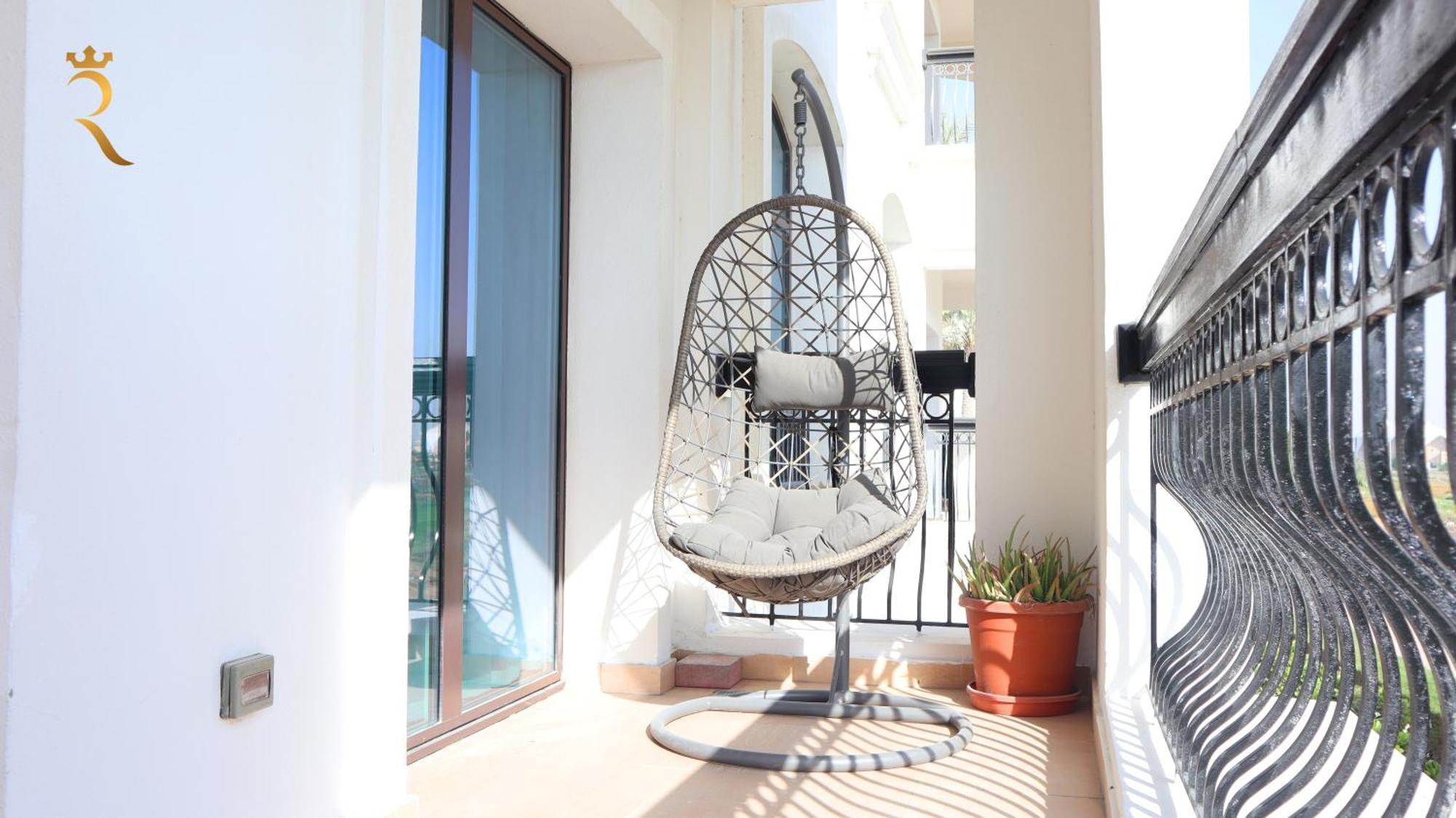 Elegant 2br Golf View Oasis With Maids In Yas Island Appartement